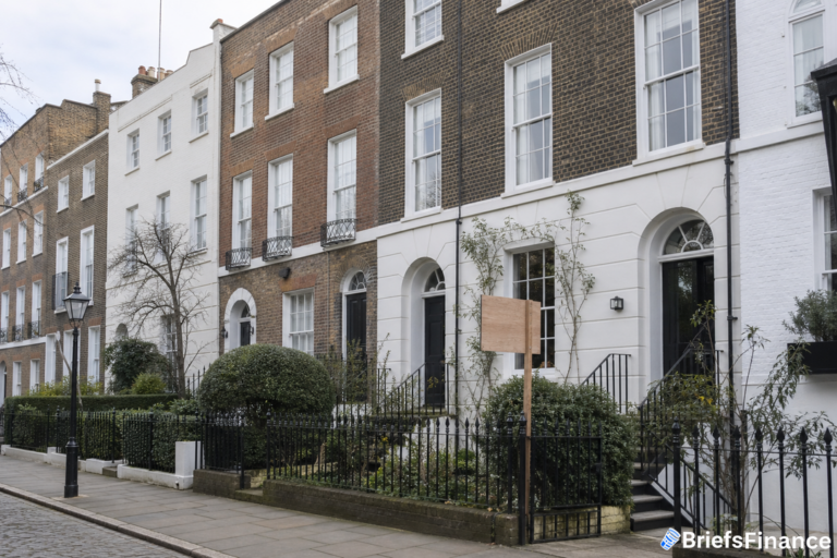 London Sellers Push Asking Prices Higher After Summer Cuts