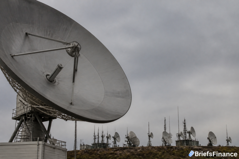 Telecom Stocks Slide After SpaceX Agrees to Buy Nationwide Spectrum